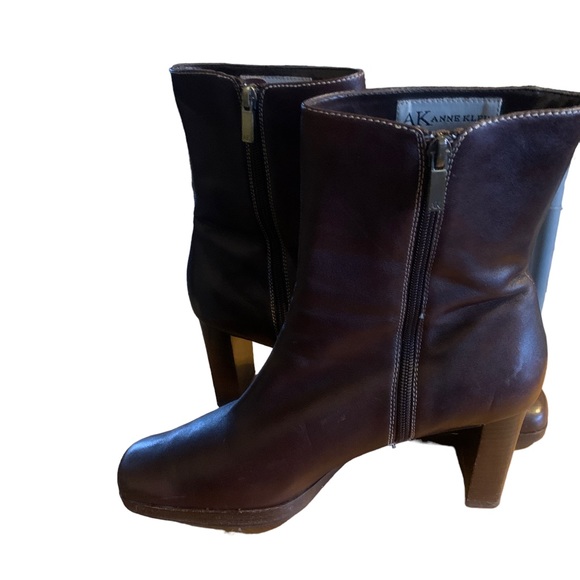 Anne Klein Women’s Brown Ankle Side Zip Boots Size 10 - Picture 7 of 12